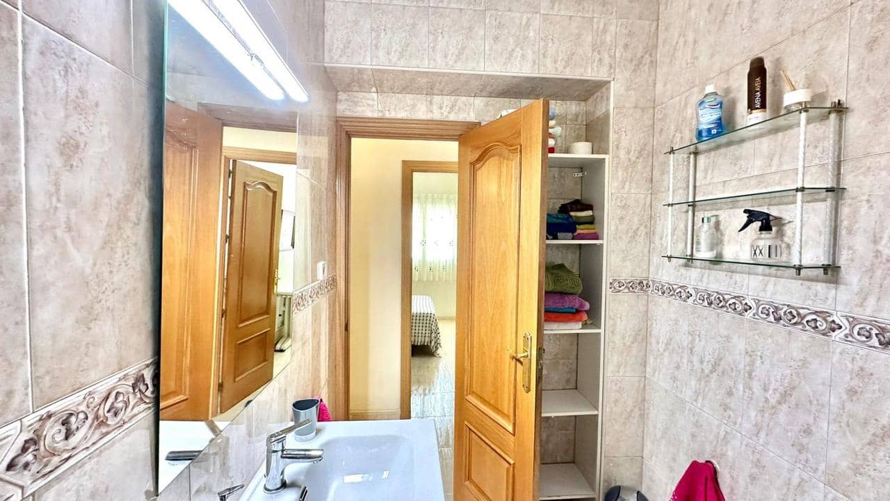 Apartamento de 3 habitaciones en Torrevieja en venta - 154.900 € (Ref: 9761764)
