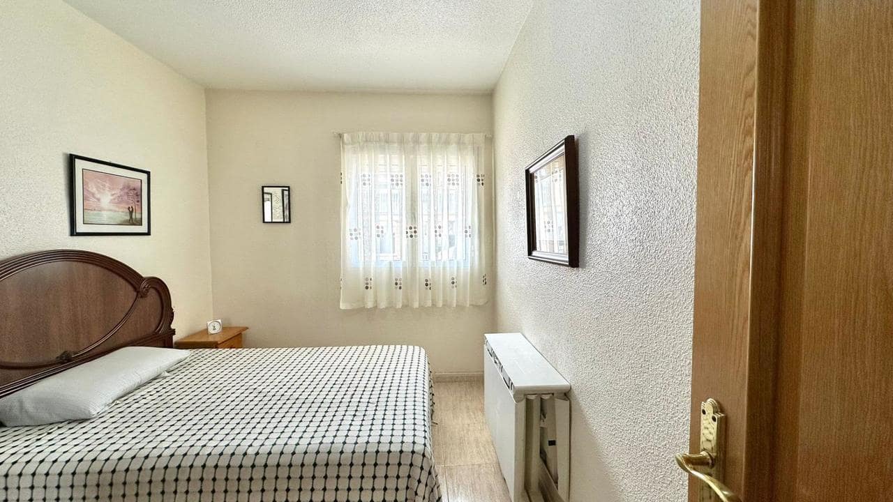 Apartamento de 3 habitaciones en Torrevieja en venta - 154.900 € (Ref: 9761764)