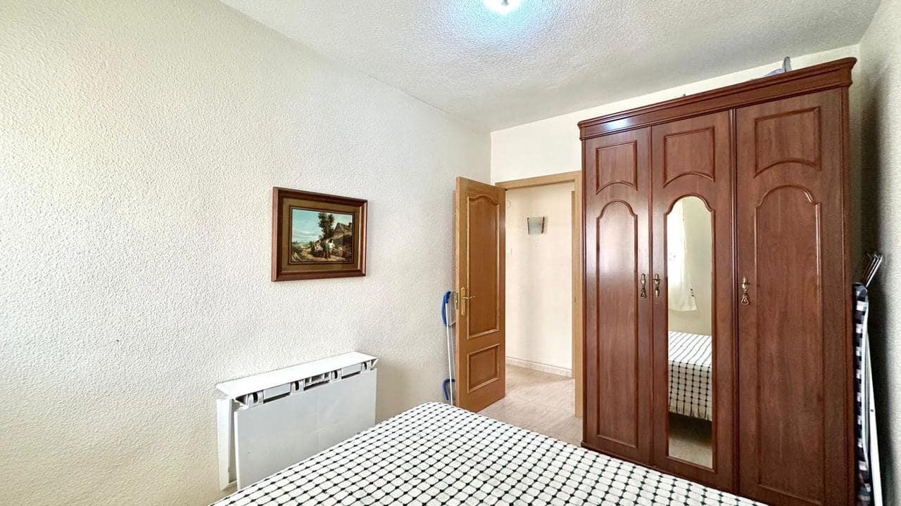 Apartamento de 3 habitaciones en Torrevieja en venta - 154.900 € (Ref: 9761764)