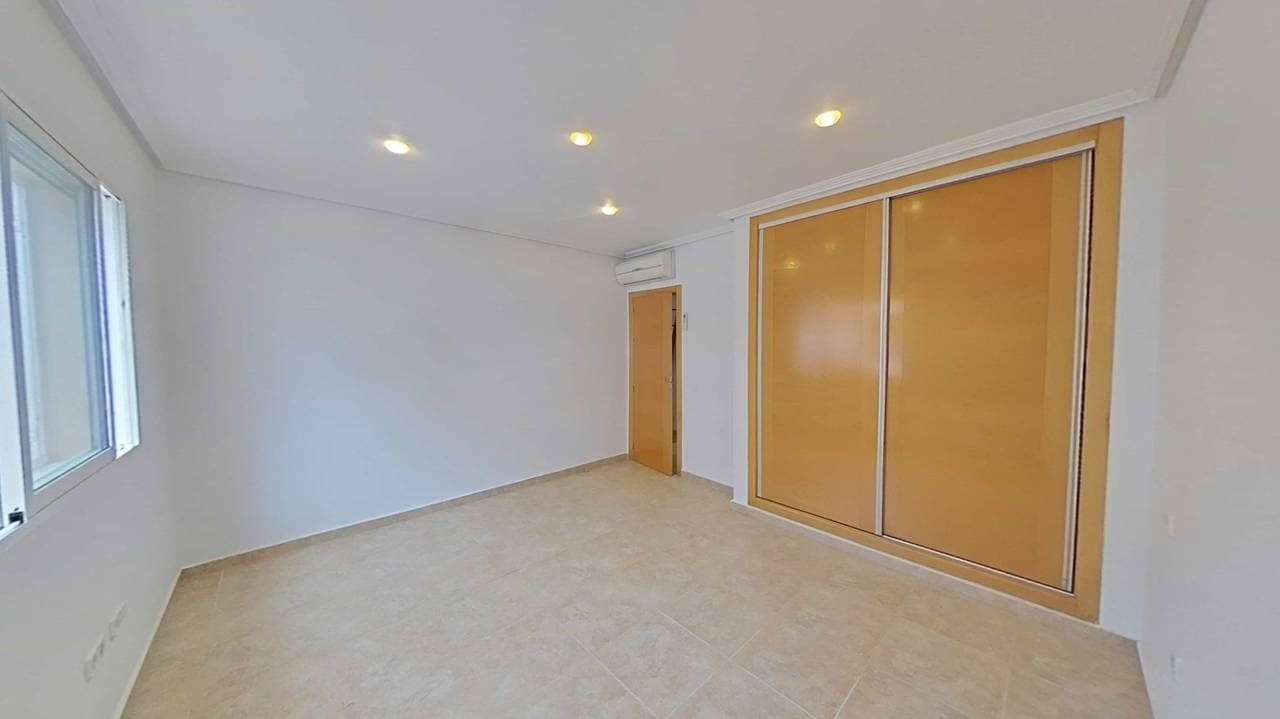 Apartamento de 4 habitaciones en Santiago de la Ribera en venta - 229.900 € (Ref: 9761766)