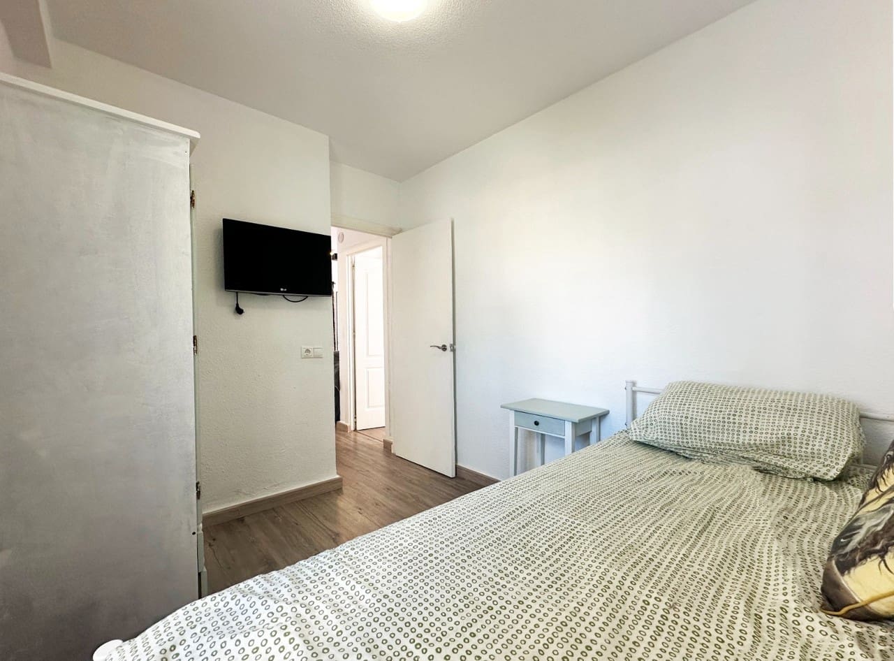 Bungalow de 2 habitaciones en Orihuela Costa en venta - 139.900 € (Ref: 9761771)