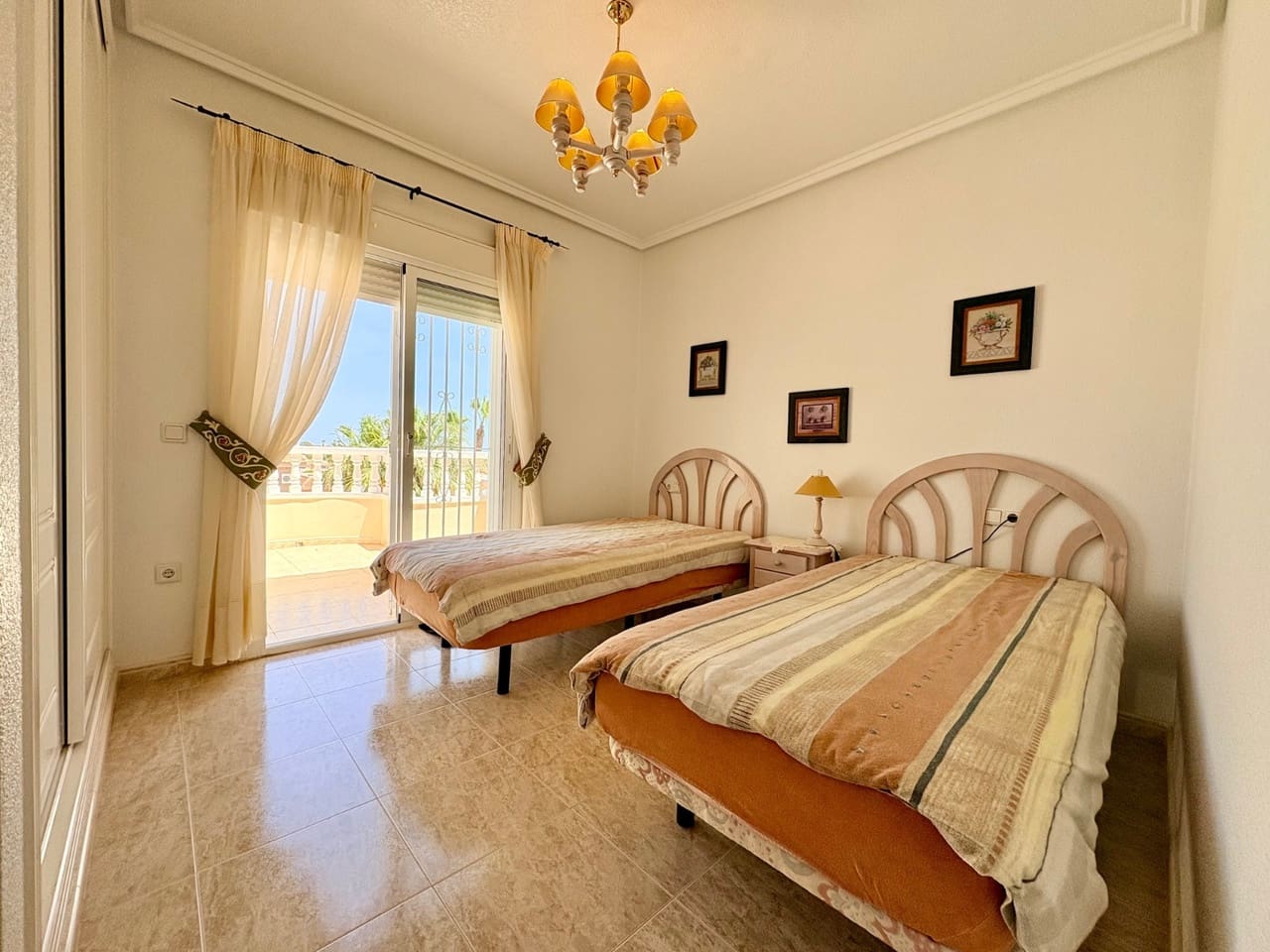 2 bedroom Townhouse for sale in Rojales - € 185,000 (Ref: 9763532)
