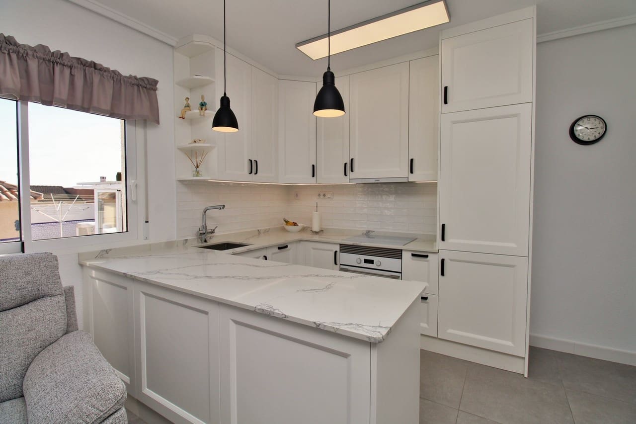 3 sypialnia Willa na sprzedaż w Villamartin z basenem - 499 000 € (Ref: 9763536)