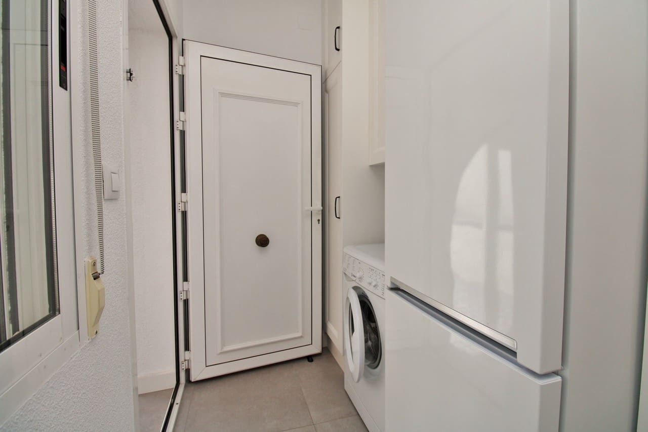 3 sypialnia Willa na sprzedaż w Villamartin z basenem - 499 000 € (Ref: 9763536)