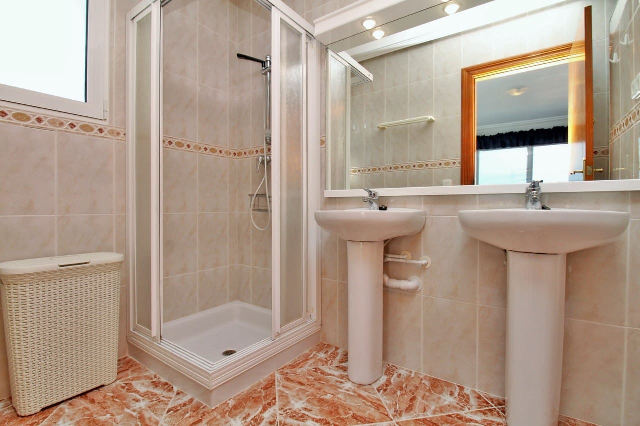 3 sypialnia Willa na sprzedaż w Villamartin z basenem - 499 000 € (Ref: 9763536)