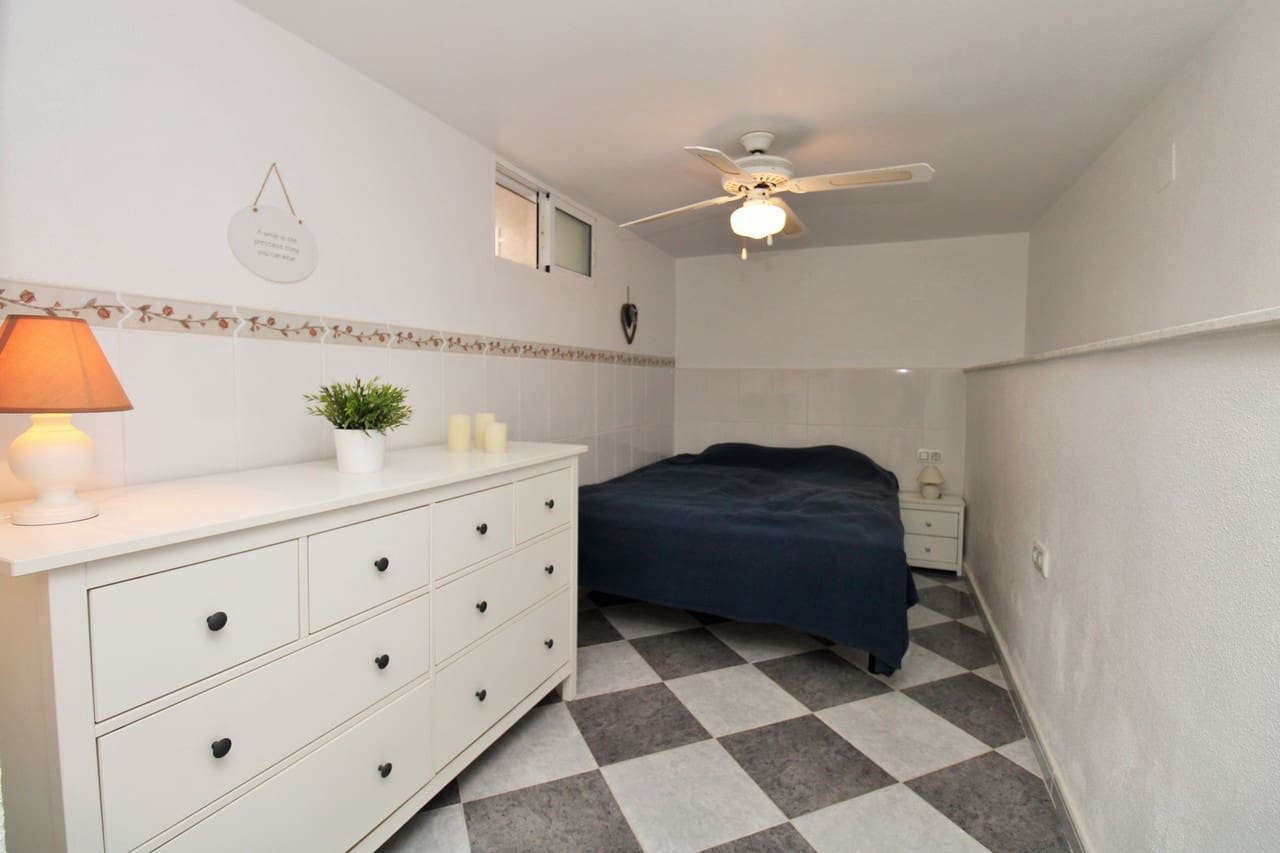 3 sypialnia Willa na sprzedaż w Villamartin z basenem - 499 000 € (Ref: 9763536)