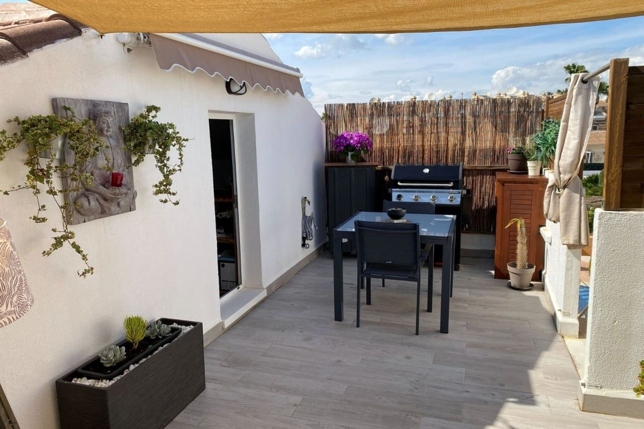 2 soveværelse Lejlighed til salg i Dona Pepa med swimmingpool - € 189.995 (Ref: 9763537)