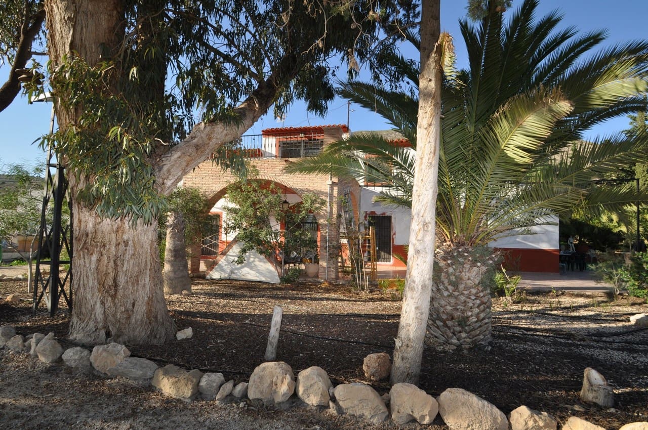 6 bedroom Villa for sale in Fortuna - € 374,995 (Ref: 9765050)