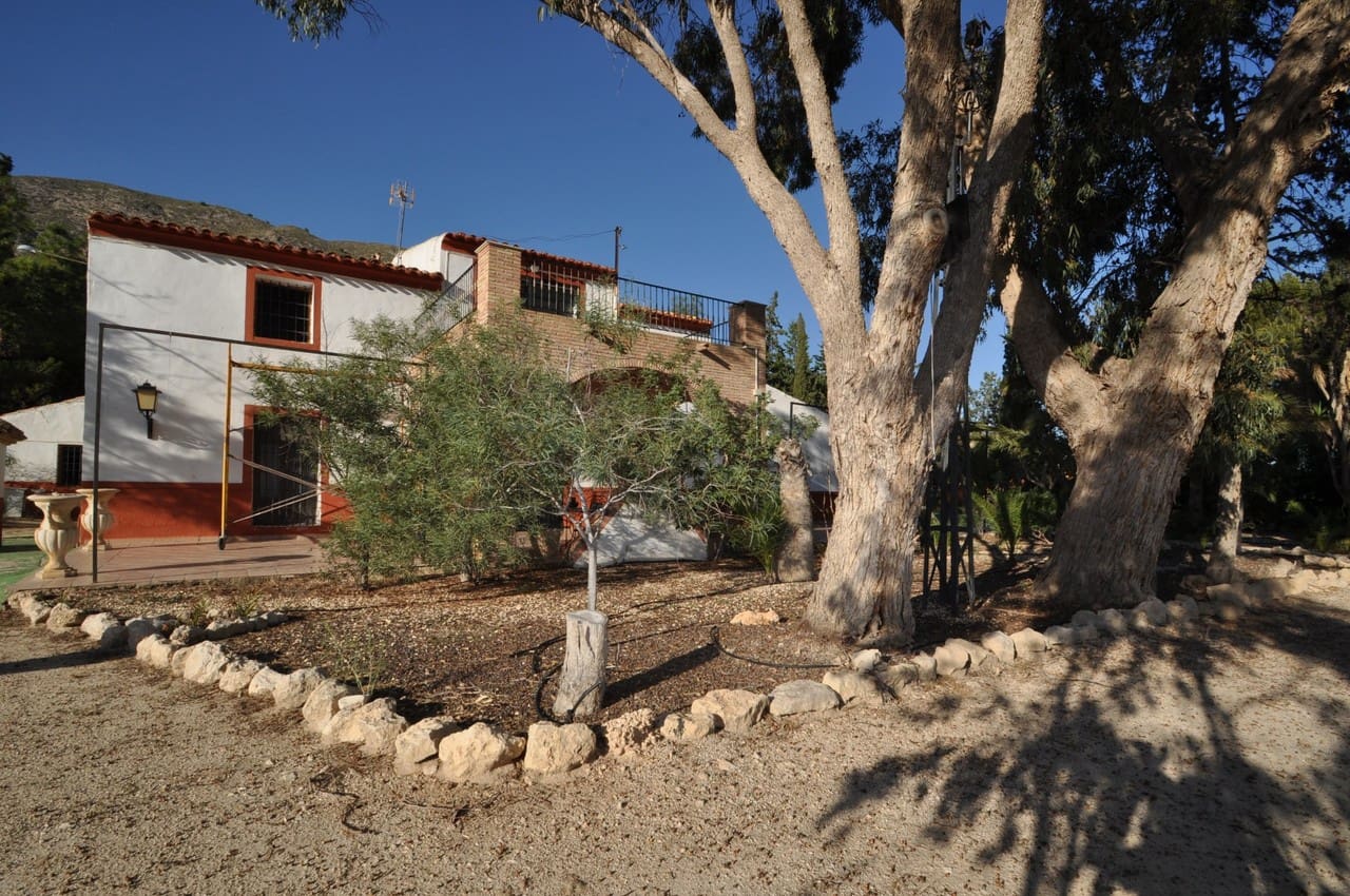 6 bedroom Villa for sale in Fortuna - € 374,995 (Ref: 9765050)