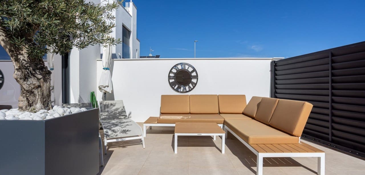 3 makuuhuone Omakotitalo myytävänä paikassa Benijofar - 439 900 € (Ref: 9765075)