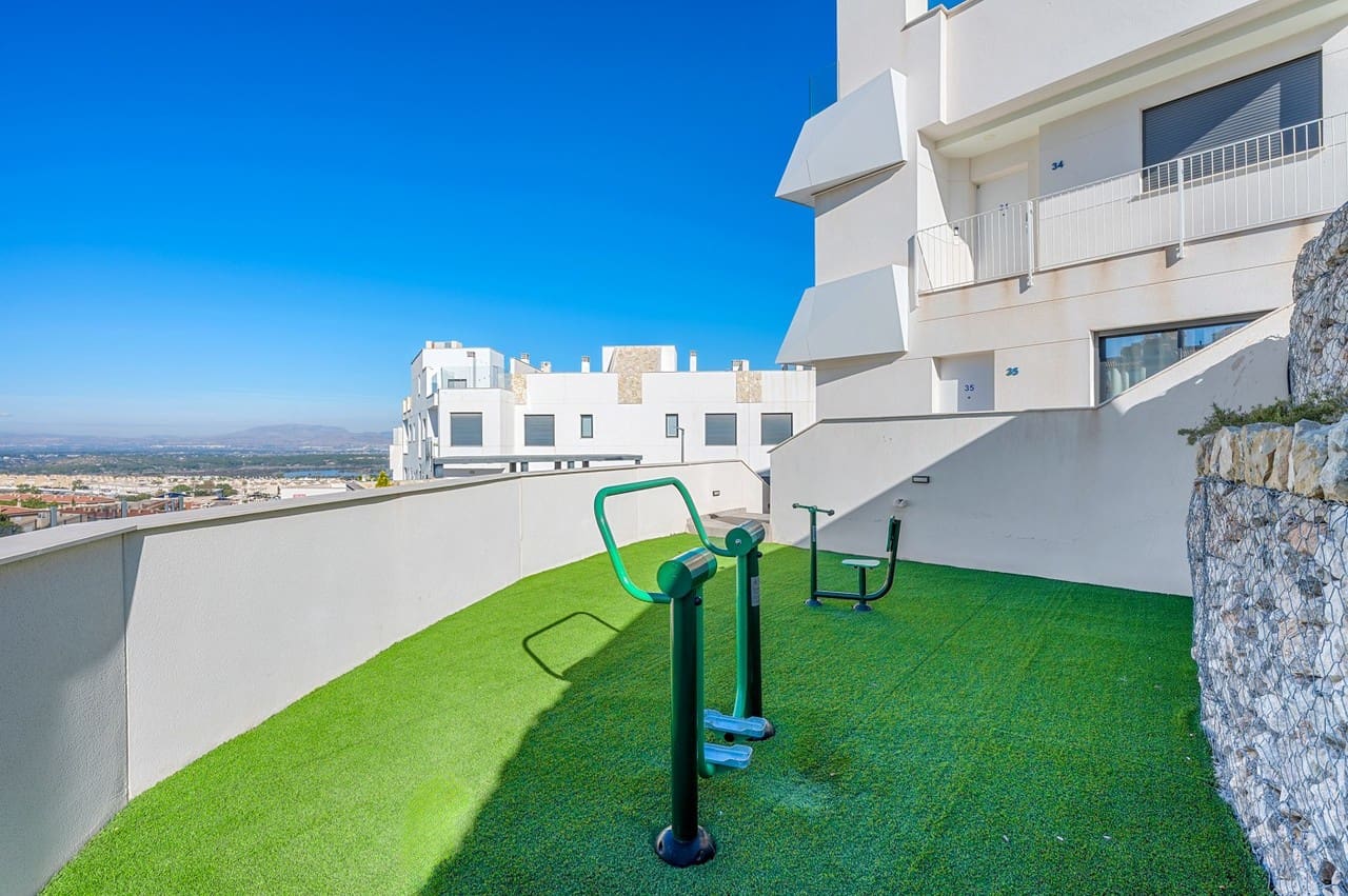 3 slaapkamer Penthouse te koop in Gran Alacant - € 399.000 (Ref: 9765078)