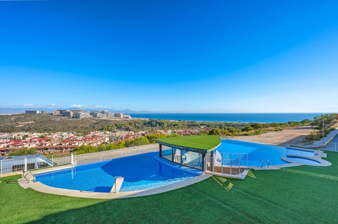 3 slaapkamer Penthouse te koop in Gran Alacant - € 399.000 (Ref: 9765078)