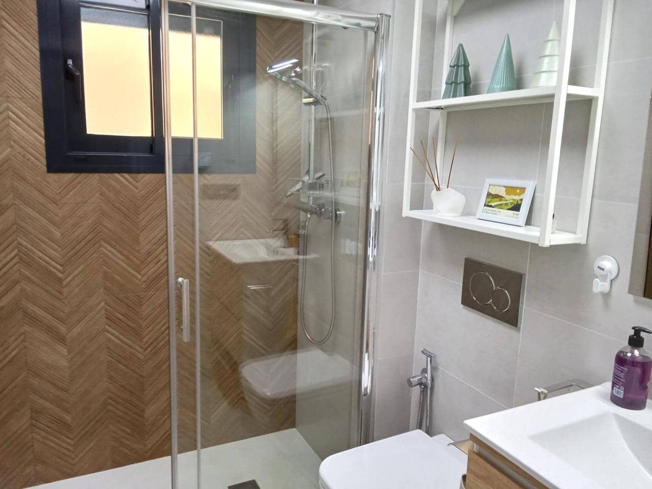 1 soverom Leilighet til salgs i Torrevieja med svømmebasseng - € 175 000 (Ref: 9765080)