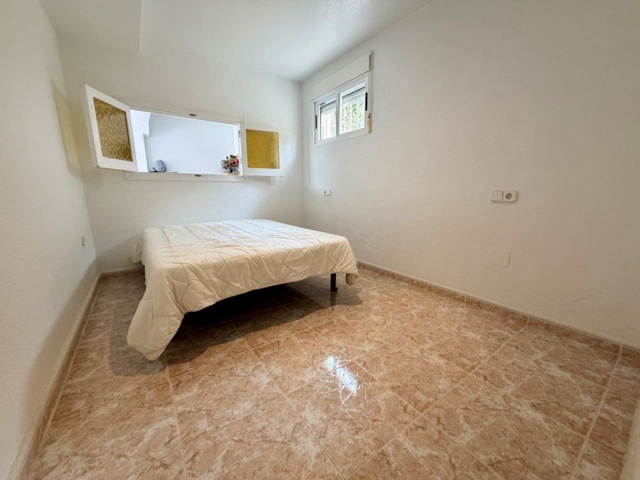 5 bedroom Villa for sale in Ciudad Quesada - € 385,000 (Ref: 9765084)