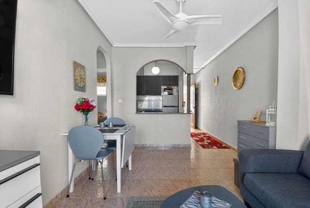 2 soverom Penthouse til salgs i El Molino, Torrevieja med svømmebasseng - € 149 000 (Ref: 9770348)