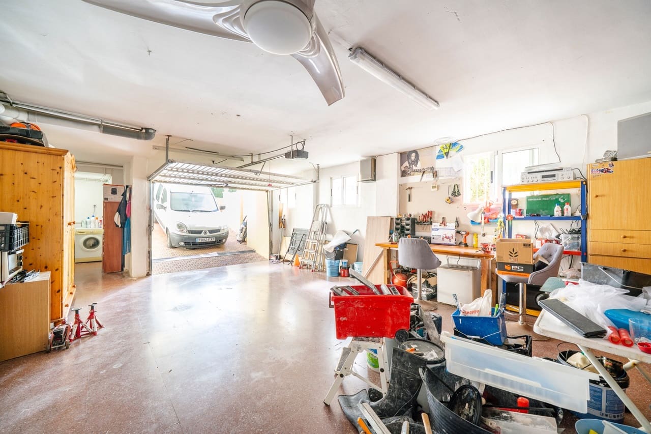 4 soveværelse Byhus til salg i Guardamar del Segura med swimmingpool - € 395.000 (Ref: 9777763)