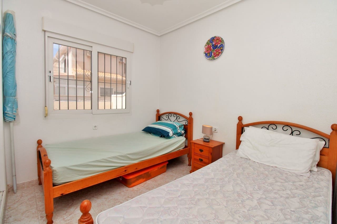 3 chambre Maison de Ville à vendre à Playa Flamenca avec piscine - 249 950 € (Ref: 9780247)