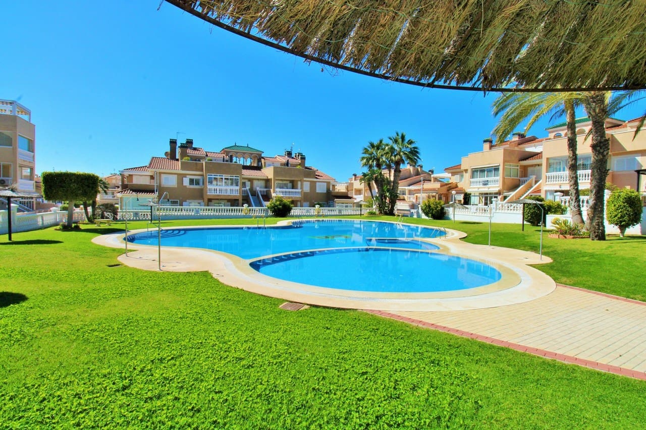 2 bedroom Apartment for sale in Playa Flamenca with pool - € 199,995 (Ref: 9780248)