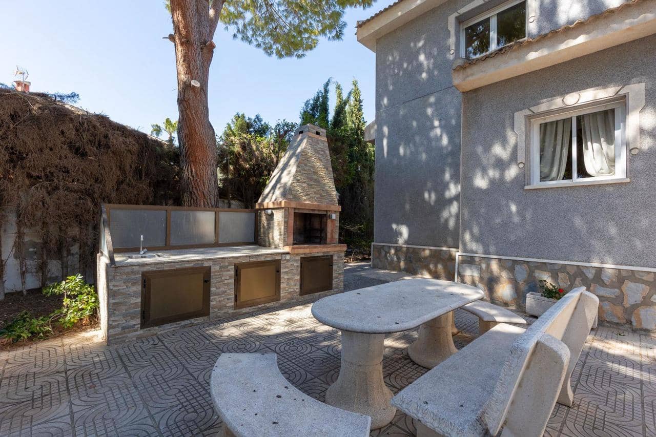 5 bedroom Villa for sale in Rojales with pool - € 599,000 (Ref: 9783119)