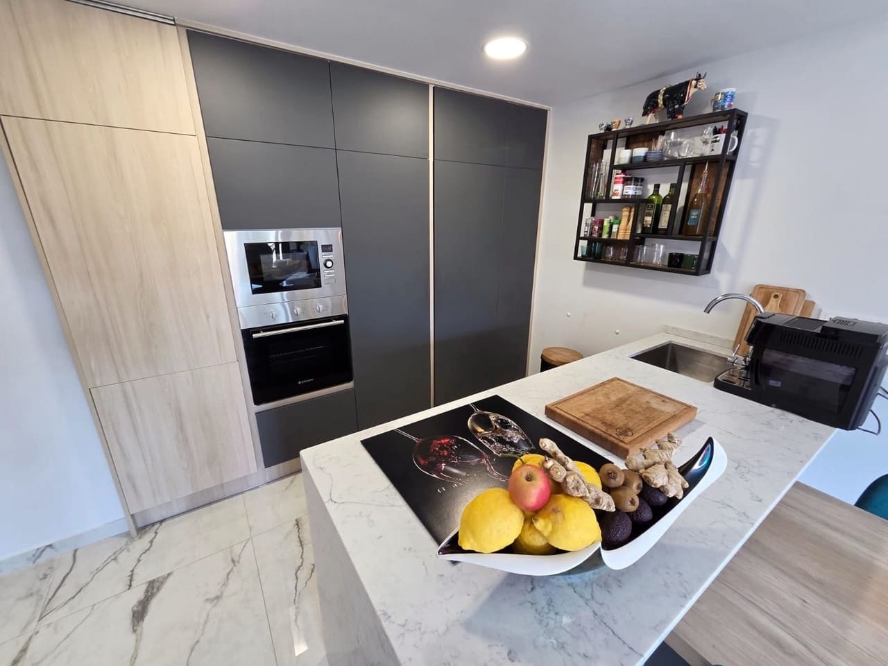 Apartamento de 2 habitaciones en Orihuela Costa en venta - 299.900 € (Ref: 9783128)