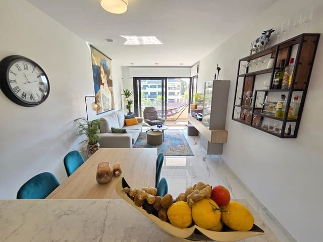 Apartamento de 2 habitaciones en Dehesa de Campoamor, Orihuela en venta - 299.900 € (Ref: 9783128)