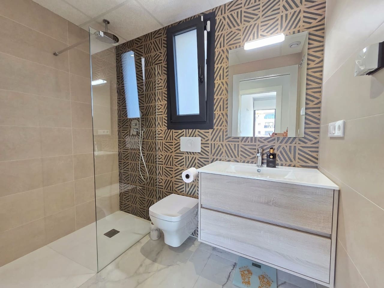 Apartamento de 2 habitaciones en Orihuela Costa en venta - 299.900 € (Ref: 9783128)