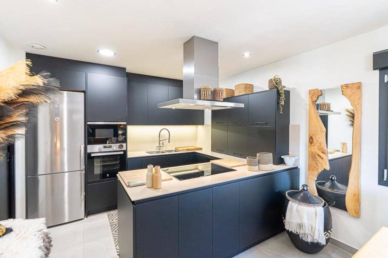 Chalet de 4 habitaciones en Benijófar en venta - 724.900 € (Ref: 9783132)