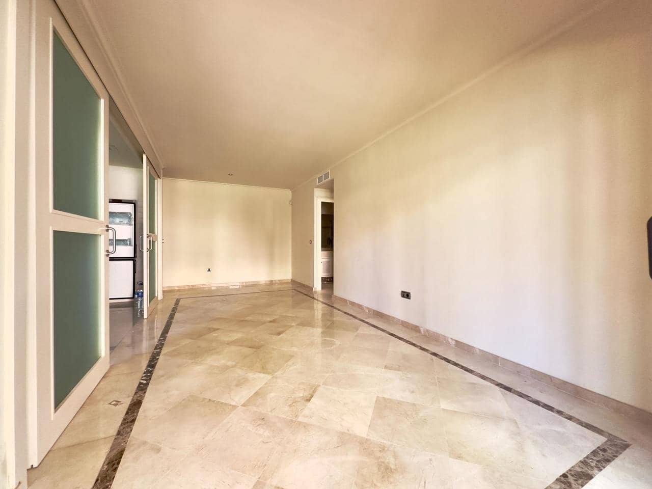 1 soveværelse Lejlighed til salg i Los Alcazares med swimmingpool - € 129.000 (Ref: 9783641)