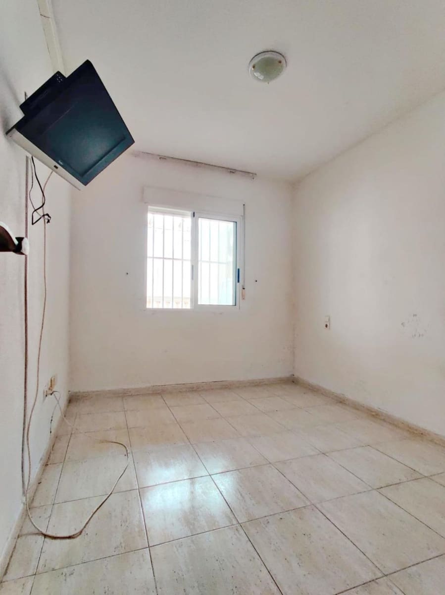 3 chambre Penthouse à vendre à Torrevieja avec piscine - 160 000 € (Ref: 9783645)