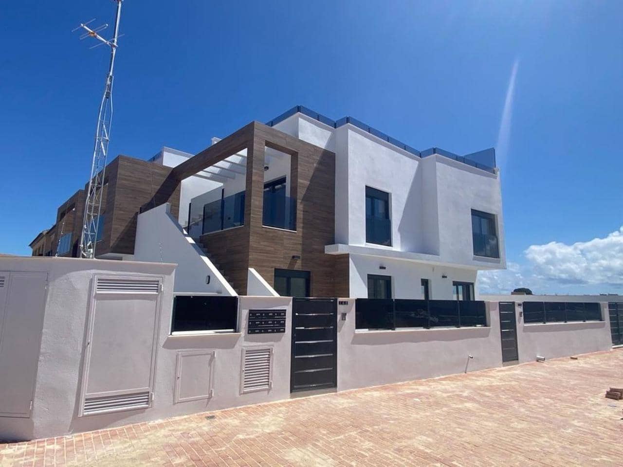 2 quarto Bungalow para venda em San Pedro del Pinatar - 279 000 € (Ref: 9784094)