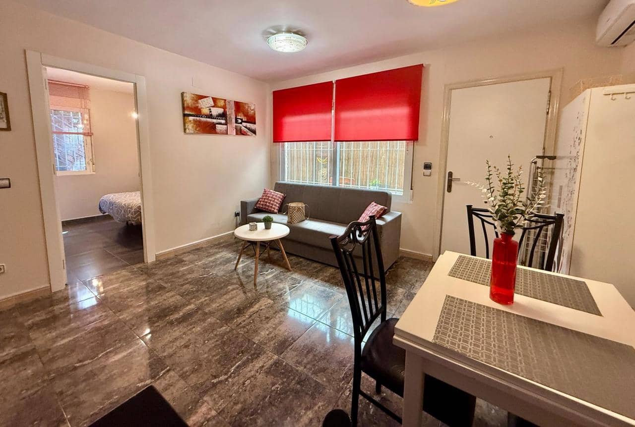 3 chambre Maison de Ville à vendre à Torrevieja avec piscine - 230 000 € (Ref: 9784104)