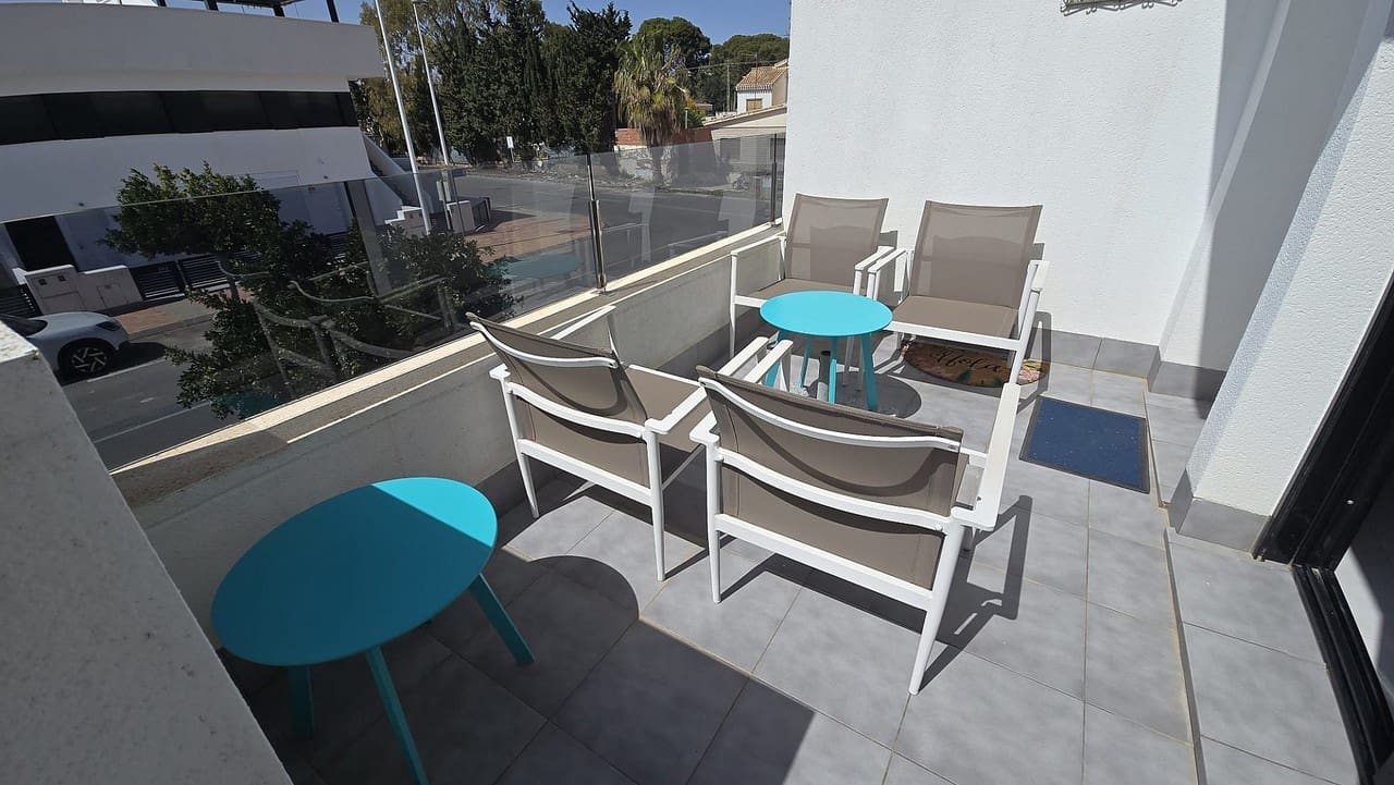 2 bedroom Penthouse for sale in San Pedro del Pinatar - € 185,000 (Ref: 9784106)