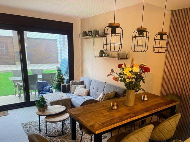 2 slaapkamer Appartement te koop in San Pedro del Pinatar ciudad, San Pedro del Pinatar met zwembad - € 245.000 (Ref: 9784108)