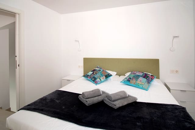 3 slaapkamer Villa te koop in Dehesa de Campoamor, Orihuela - € 367.000 (Ref: 9790778)
