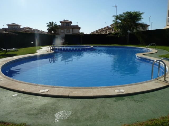 2 chambre Appartement à vendre à Cabo Roig, Orihuela avec piscine garage - 165 000 € (Ref: 9790779)