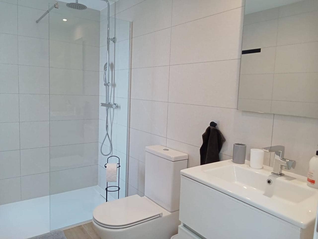 2 slaapkamer Appartement te koop in Torrevieja met zwembad - € 539.000 (Ref: 9794286)