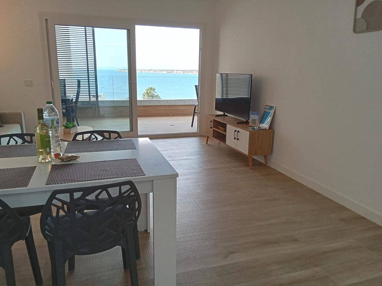 2 slaapkamer Appartement te koop in Torrevieja met zwembad - € 539.000 (Ref: 9794286)
