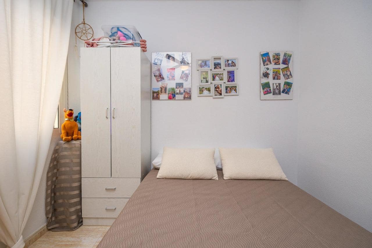 2 sypialnia Apartament na sprzedaż w Torrevieja z basenem - 140 000 € (Ref: 9794287)