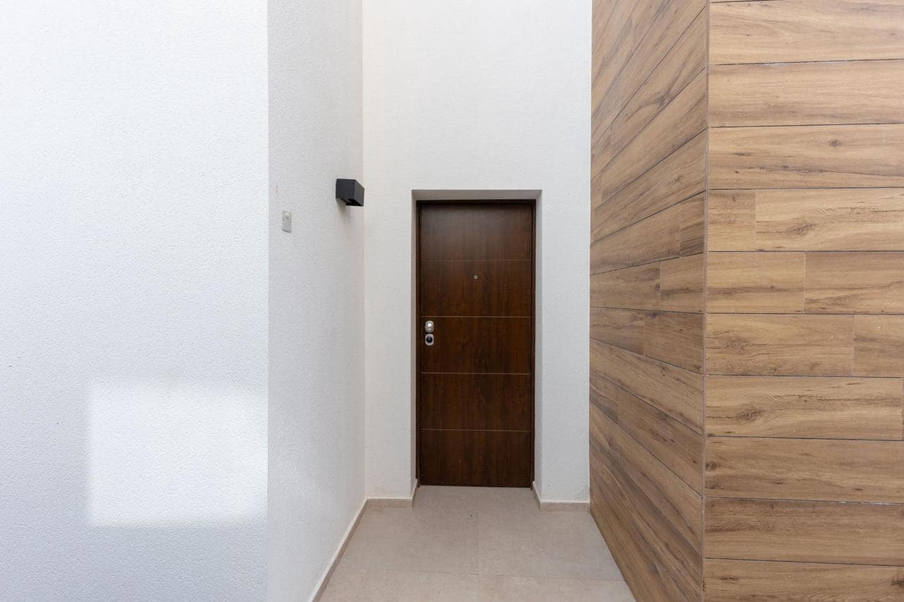 3 chambre Villa/Maison à vendre à Torrevieja avec piscine - 639 000 € (Ref: 9794288)