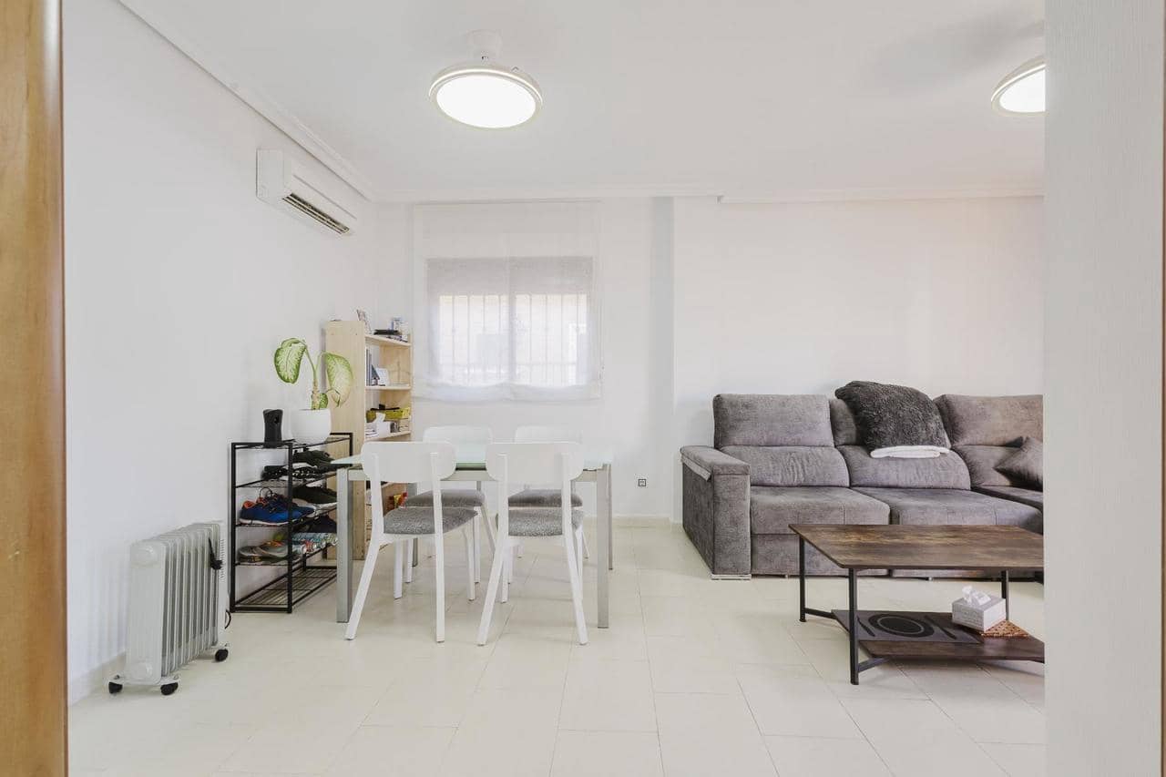 2 sypialnia Willa na sprzedaż w Torrevieja - 239 000 € (Ref: 9796166)