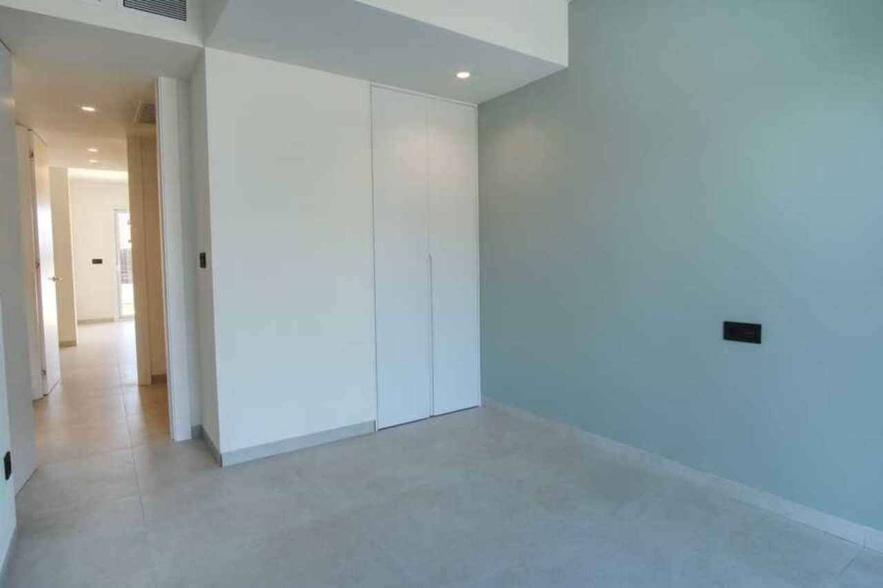 2 sypialnia Apartament na sprzedaż w Guardamar del Segura - 287 500 € (Ref: 9796179)