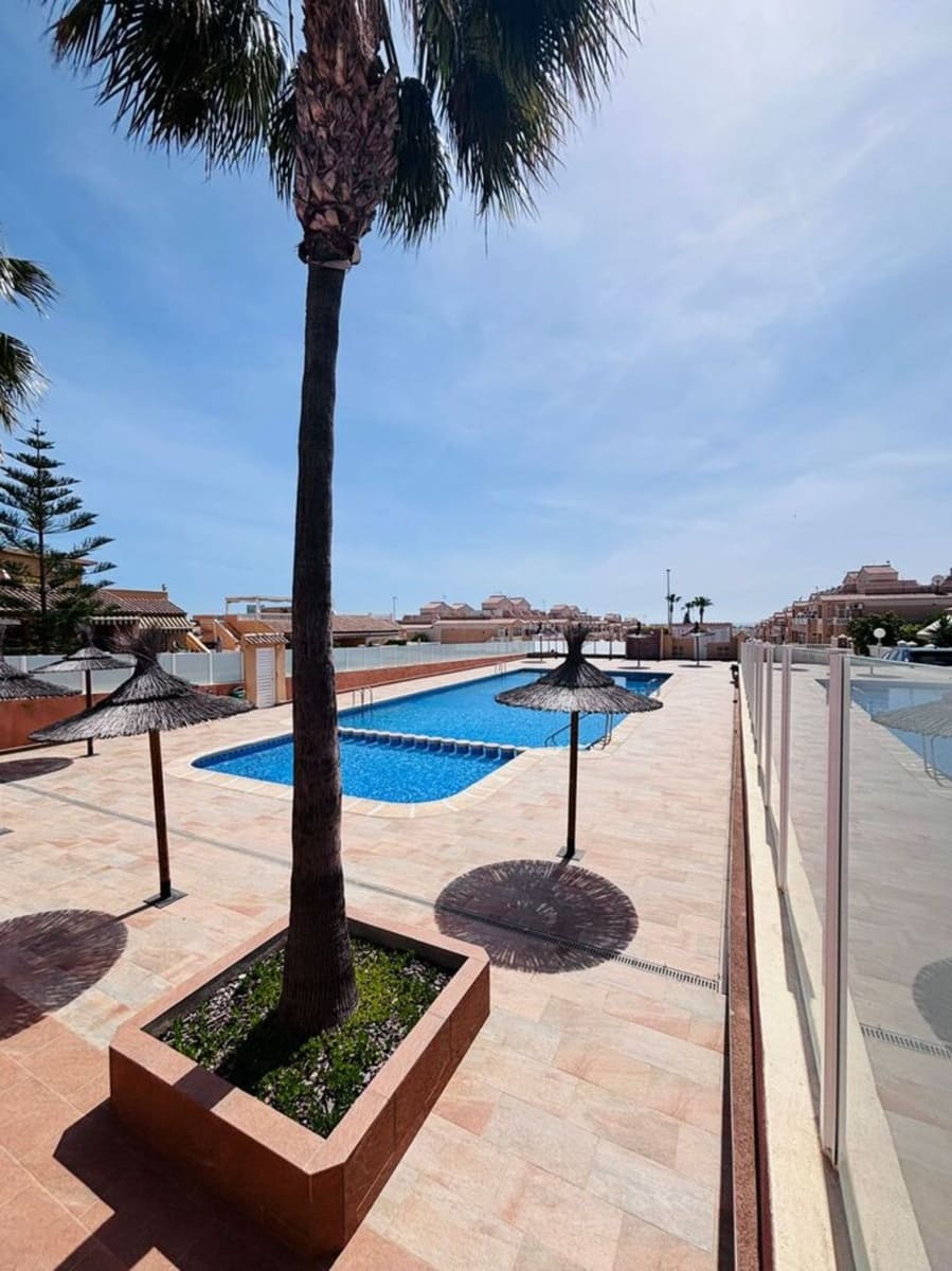 2 chambre Appartement à vendre à Orihuela Costa - 149 950 € (Ref: 9796180)