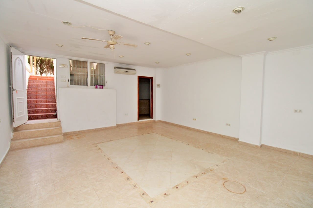 3 chambre Maison de Ville à vendre à Villamartin avec piscine - 229 000 € (Ref: 9796188)