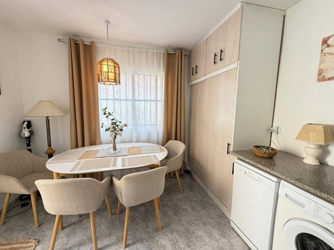 Casa de 3 habitaciones en Torrevieja en venta con piscina - 249.900 € (Ref: 9798945)