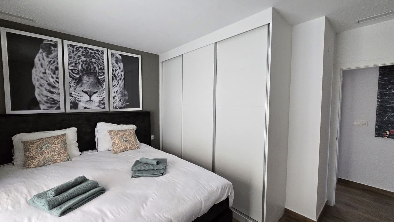 3 slaapkamer Villa te koop in Los Montesinos met zwembad - € 520.000 (Ref: 9798947)