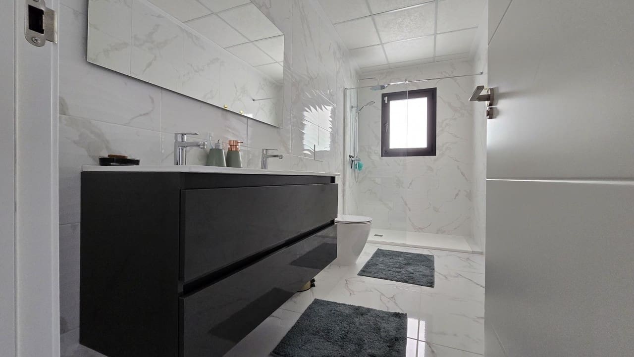 3 slaapkamer Villa te koop in Los Montesinos met zwembad - € 520.000 (Ref: 9798947)