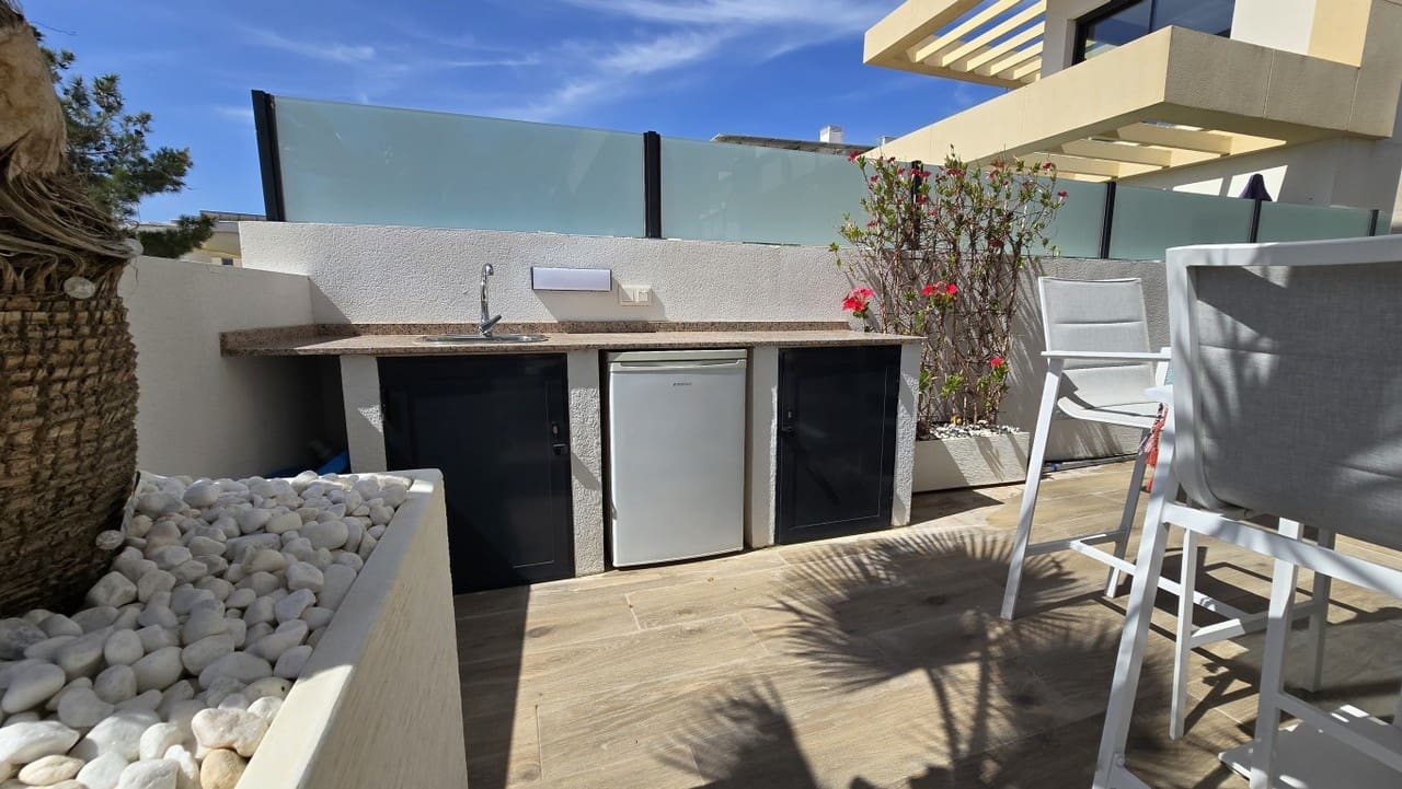 3 slaapkamer Villa te koop in Los Montesinos met zwembad - € 520.000 (Ref: 9798947)