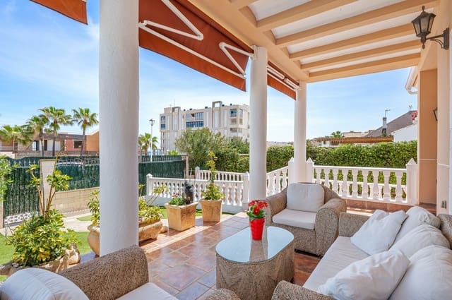 6 bedroom Villa for sale in El Molino, Torrevieja with pool - € 950,000 (Ref: 9798959)