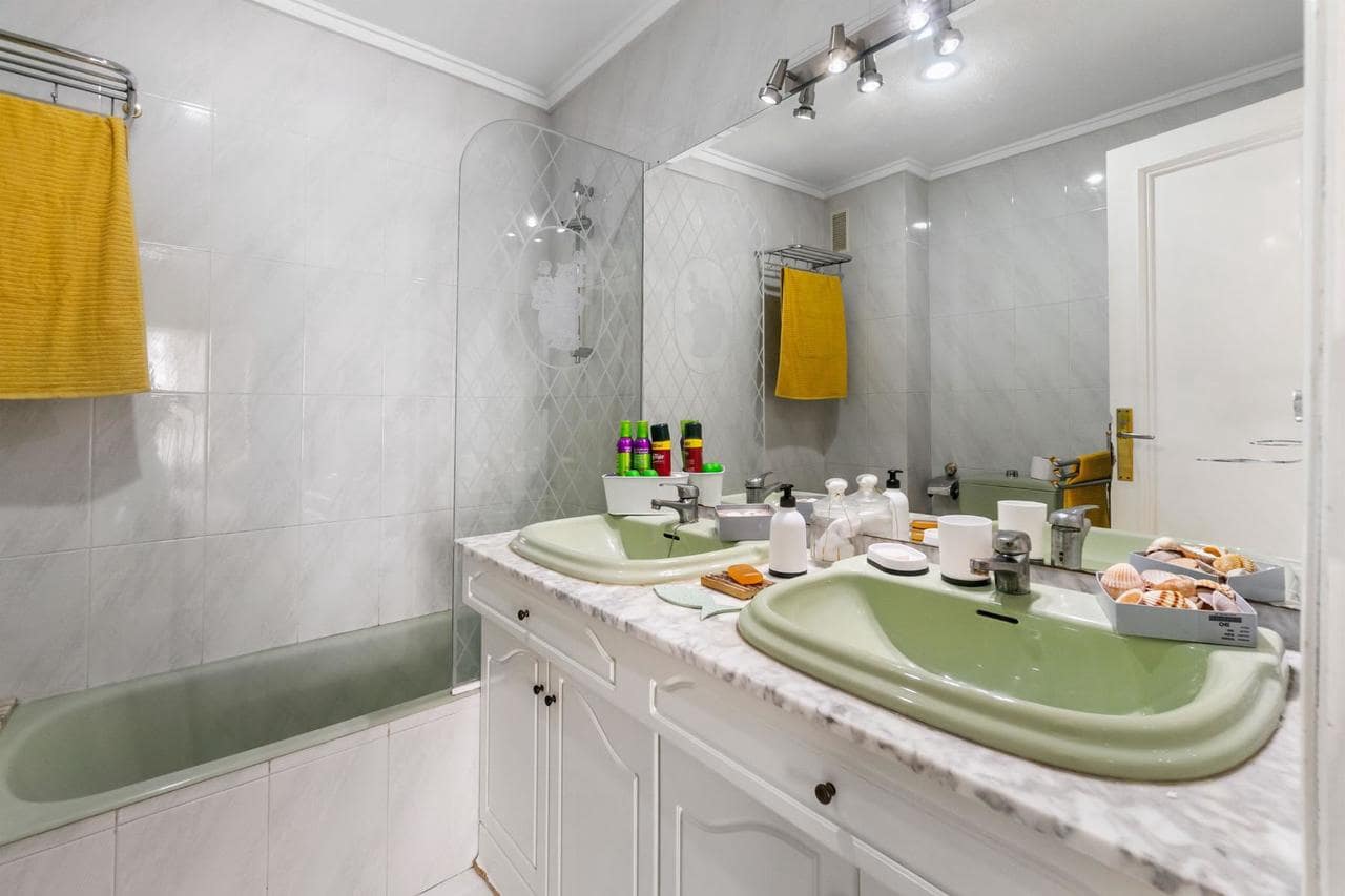 4 soveværelse Lejlighed til salg i Torrevieja - € 499.000 (Ref: 9798961)