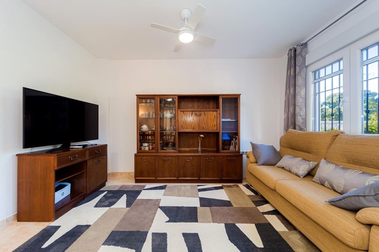 4 soveværelse Lejlighed til salg i Dehesa de Campoamor - € 335.000 (Ref: 9800554)